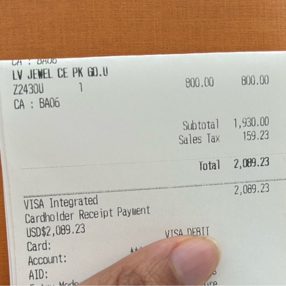 Louis Vuitton Jewel Cat Eye Sunglasses - Picture 6 of 9